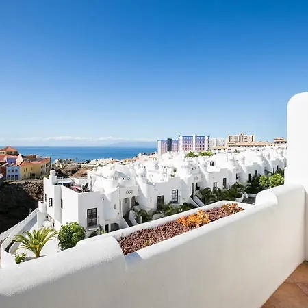 Luxurious 2 Bed Duplex, Wifi, Views, Pools *