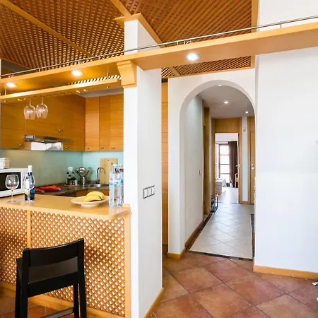 公寓 Luxurious 2 Bed Duplex, Wifi, Views, Pools 帕莱索海滩