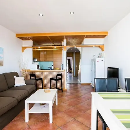 Luxurious 2 Bed Duplex, Wifi, Views, Pools